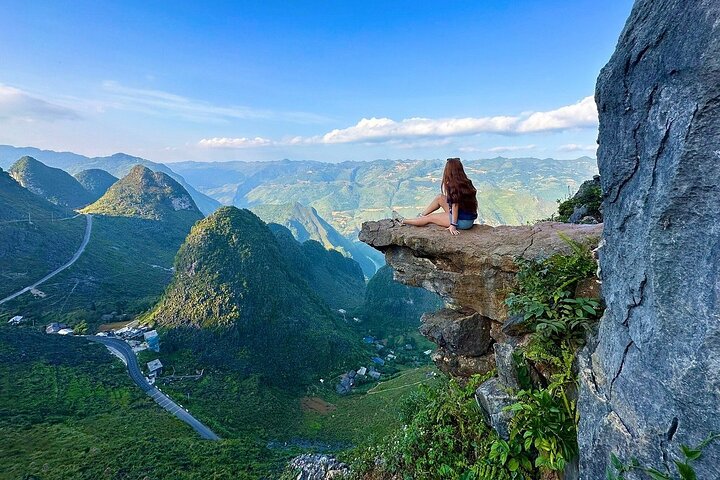 Ha Giang Luxury Tour Private Car From HaNoi