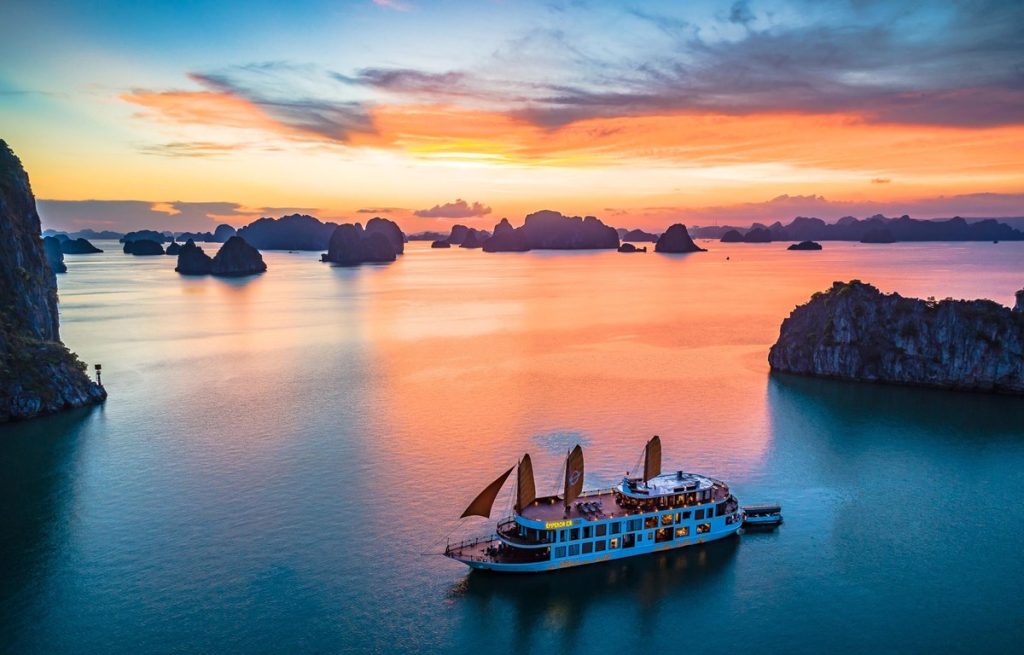Daily Halong Bay Tours from Hanoi