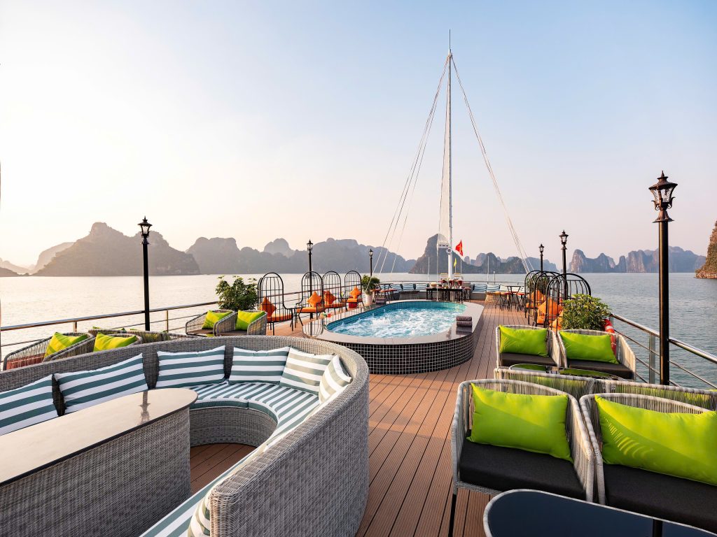 Halong Bay Luxury Day Tour