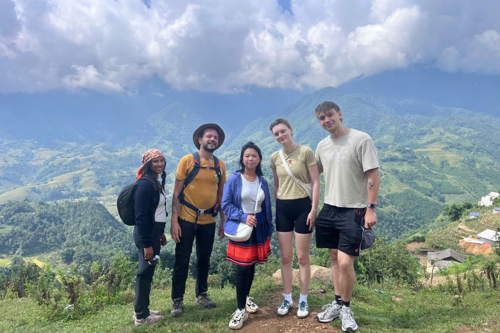 Sapa Trekking 2 Days & Stay Homestay