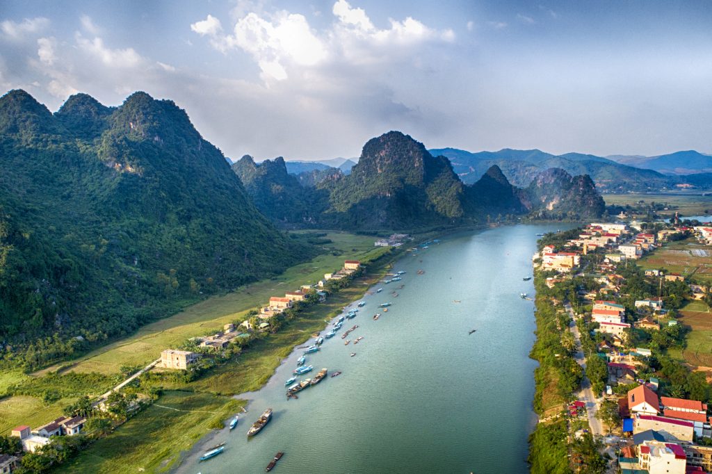 Vietnam Cross-Country Tour from Ho Chi Minh City (15 Days)